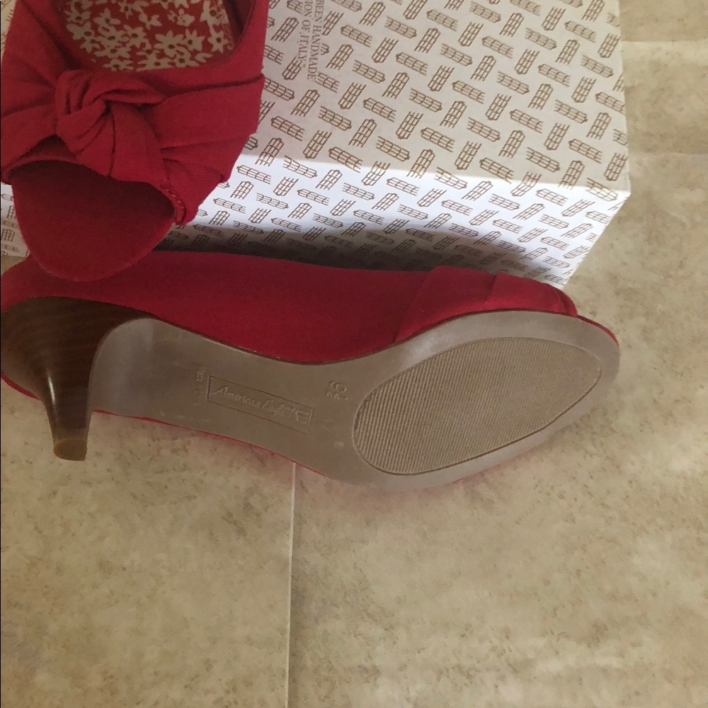 Shoes - Picture 3 of 5